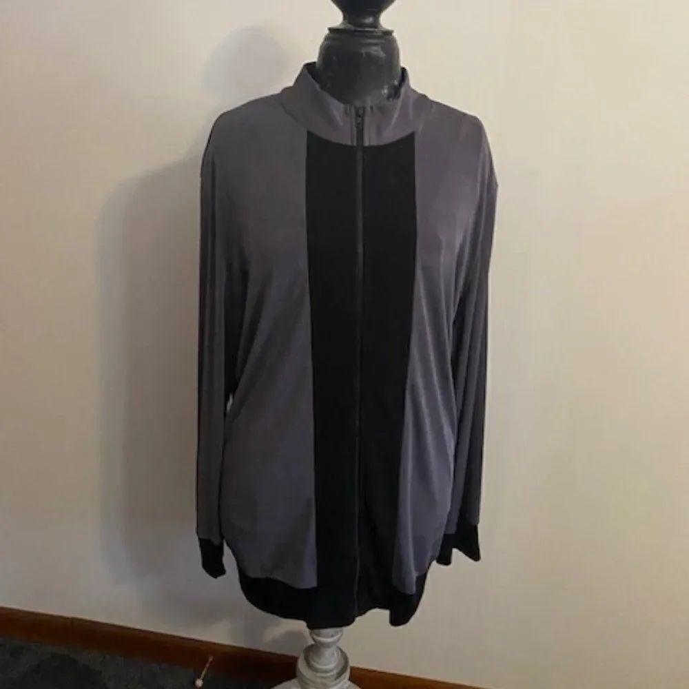Roaman's Vintage Gray/Black zip front jacket, size 3X